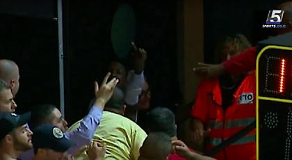 Έδειξε το μεσαίο του δάχτυλο σε οπαδούς ο Νέιτ Ρόμπινσον (video)