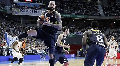 «Βασίλισσα», προσκύνα τον… Ζοτς