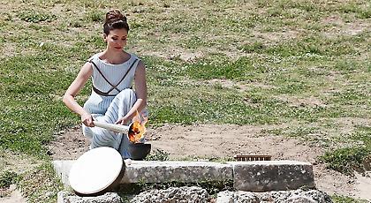 Εντυπωσιακή η τελική πρόβα για την αφή της Ολυμπιακής φλόγας (pics)