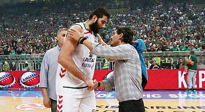 Ευχήθηκε στη Λαμποράλ ο Γιαννακόπουλος (video)