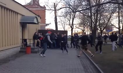 ΒΙΝΤΕΟ-ΣΟΚ: Ραντεβού χούλιγκαν για ξύλο!