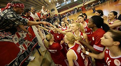 Με… κρότο πάει για το πρώτο!