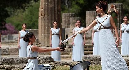 Live η τελετή αφής της Ολυμπιακής Φλόγας