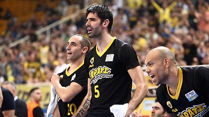 Ευχές από ΑΕΚ σε Σάκοτα (pic)