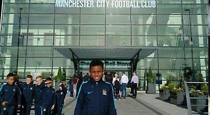 Υπέγραψε στη Σίτι ο γιος του Χέσκεϊ