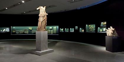 Προσλαμβάνουν σε μουσεία υπαλλήλους που δεν μιλούν αγγλικά