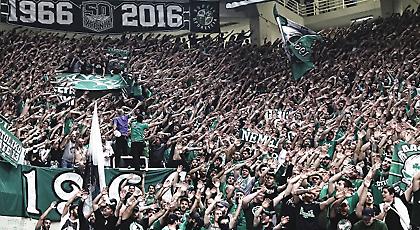 Μαζί τους ξανά στα δύσκολα