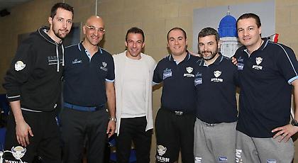 Επισκέφτηκε την ομάδα μπάσκετ της Τορίνο ο Ντε Πιέρο (pics)