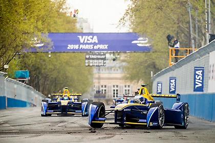 Ηλεκτρικά μονοθέσια στο κέντρο του Παρισιού