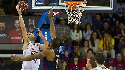 Θρίαμβος για Ρεάλ στο κλάσικο, «αλλού» η Μπαρτσελόνα