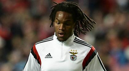 Έτοιμη να αρπάξει τον Ρενάτο Σάντσες από τη Γιουνάιτεντ η Ρεάλ