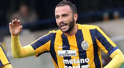 Παίρνει και την Μίλαν στον... λαιμό της! (video)