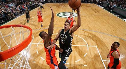 Το Top 10 της καριέρας του Αντετοκούνμπο (video)