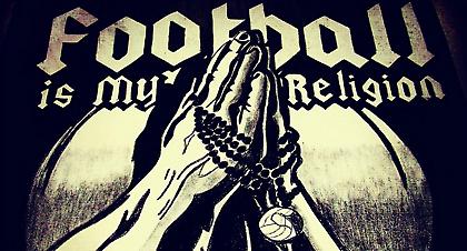 Αν πιστεύεις ότι το ποδόσφαιρο είναι θρησκεία, τότε δες αυτό (pics)