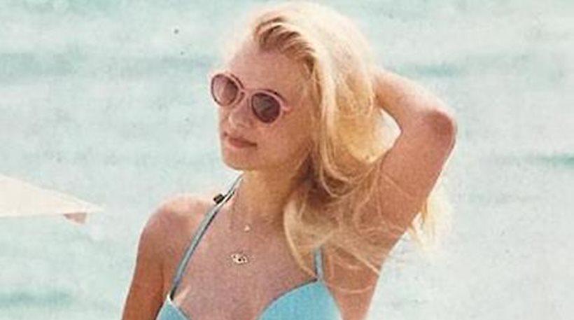 Λάουρα Νάργες: Για μπάνιο στη Βουλιαγμένη (pics)