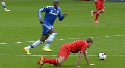 Δυο χρόνια από τότε που γλίστρησε ο Τζέραρντ και μαζί… το πρωτάθλημα από τη Λίβερπουλ! (video)