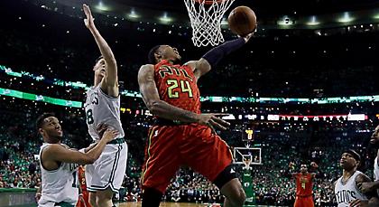 «Καθάρισαν» οι Χοκς!