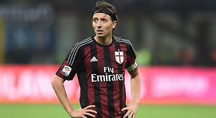 «Δένει» Μοντολίβο η Μίλαν