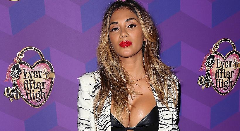 Super sexy με το μαύρο της μαγιό η Nicole Scherzinger (pics)