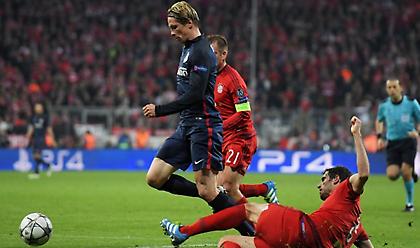 «Έγκλημα»: Πέναλτι για την Ατλέτικο αντί για φάουλ (video)