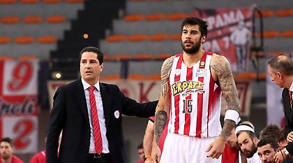 Σφαιρόπουλος: «Δεν κοιτάμε τη διαφορά»