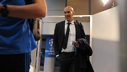 Να γιατί αυτή την φορά ΔΕΝ σκίστηκε το παντελόνι του Ζιντάν