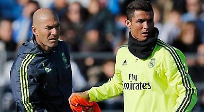 Υπέρ της παραμονής Ζιντάν ο Ρονάλντο