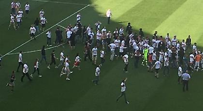 Χάος στη Στουτγκάρδη: Ντου αγανακτισμένων οπαδών (video)