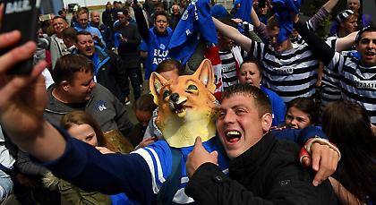 Φιέστα και στους δρόμους του Λέστερ (video)
