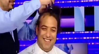 Ο Μίντο έχασε στοίχημα για τη Λέστερ και κουρεύτηκε on air (video)