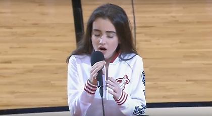 Άσε το κοριτσάκι να τραγουδήσει, ρε Γουέιντ (video)