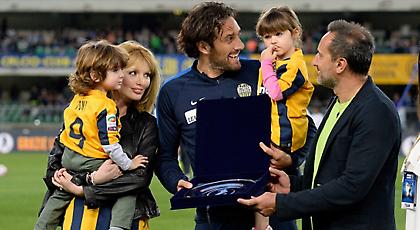 Τα δάκρυα του Λούκα Τόνι μετά το τελευταίο του ματς