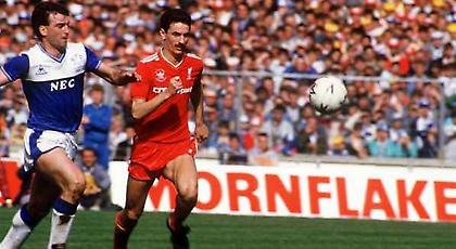 Όταν ο Ρας σφράγισε το νταμπλ για τη Λίβερπουλ!