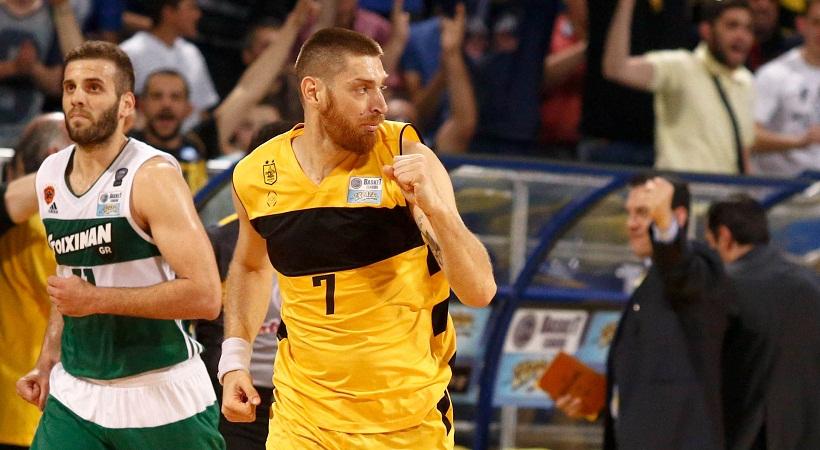 Πελεκάνος: «Πάθος, πείσμα και συνοχή έφεραν τη νίκη επί του Παναθηναϊκού»