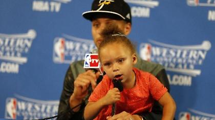 ΘΕΑ η κορούλα του Στεφ Κάρι (video)