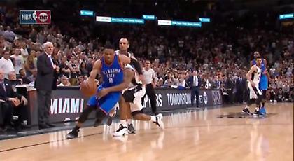 Φωνάζουν πάλι για τη διαιτησία οι Σπερς (video)