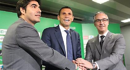 Ούτε κουβέντα για ΑΕΚ ο Πογέτ στην παρουσίασή του