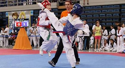 «Ανοίγει η αυλαία» του πέμπτου Kim e Liu