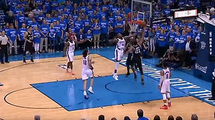 Ιμπάκα ταπώνει, Ντουράντ καρφώνει (video)