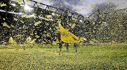 Κάνουν πλάκα οι οπαδοί της Ντόρτμουντ: Πρώτοι και καλύτεροι απ’ τους… εαυτούς τους!