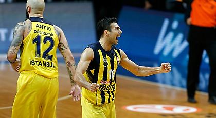 Σλούκας υψώνει, Βέσελι καρφώνει! (video)