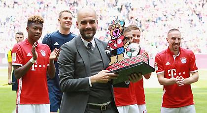 Χαιρέτησαν Γκουαρντιόλα, Χούμελς και Στουτγκάρδη, στα μπαράζ η Άιντραχτ! (video)