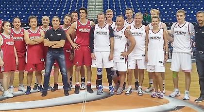 Σόου του Παπαλουκά στο φιλικό των βετεράνων