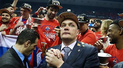 Το τρελό ξέσπασμα του Βατούτιν! (video)