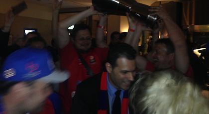 H αποθέωση για Ιτούδη και παίκτες στο ξενοδοχείο (video)