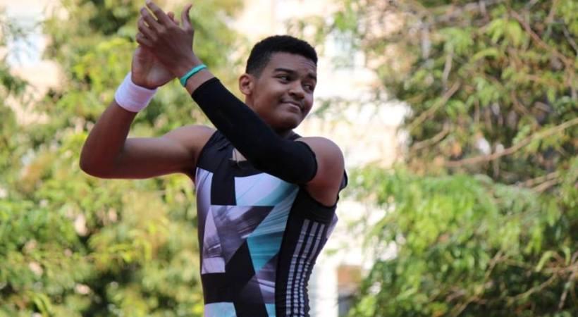 Κόντρα στα μεγαλύτερα ονόματα ο Καραλής