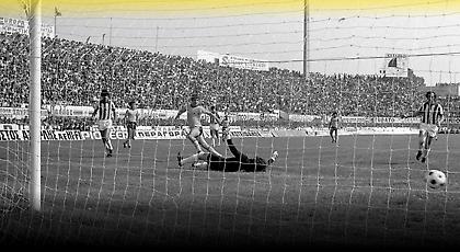 Η ΑΕΚ θυμήθηκε το 6-1 επί του Ολυμπιακού στο Κύπελλο (pic)