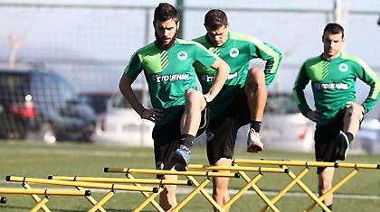 Τέλος η χρονιά για Λαγό!