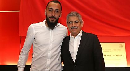 Μήτρογλου: «Δεν ξεχνάω τον Ολυμπιακό, αλλά αυτά που ζω στην Μπενφίκα είναι απίστευτα»!