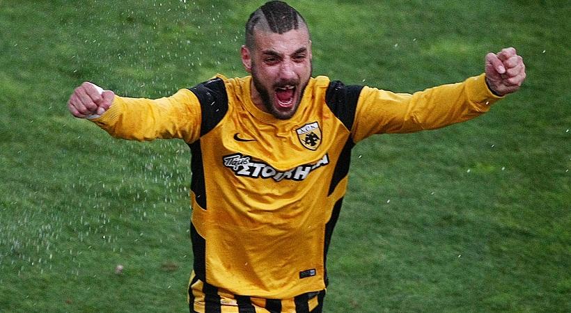 Έχασε τρία δόντια, αλλά όχι το χαμόγελό του ο Αραβίδης